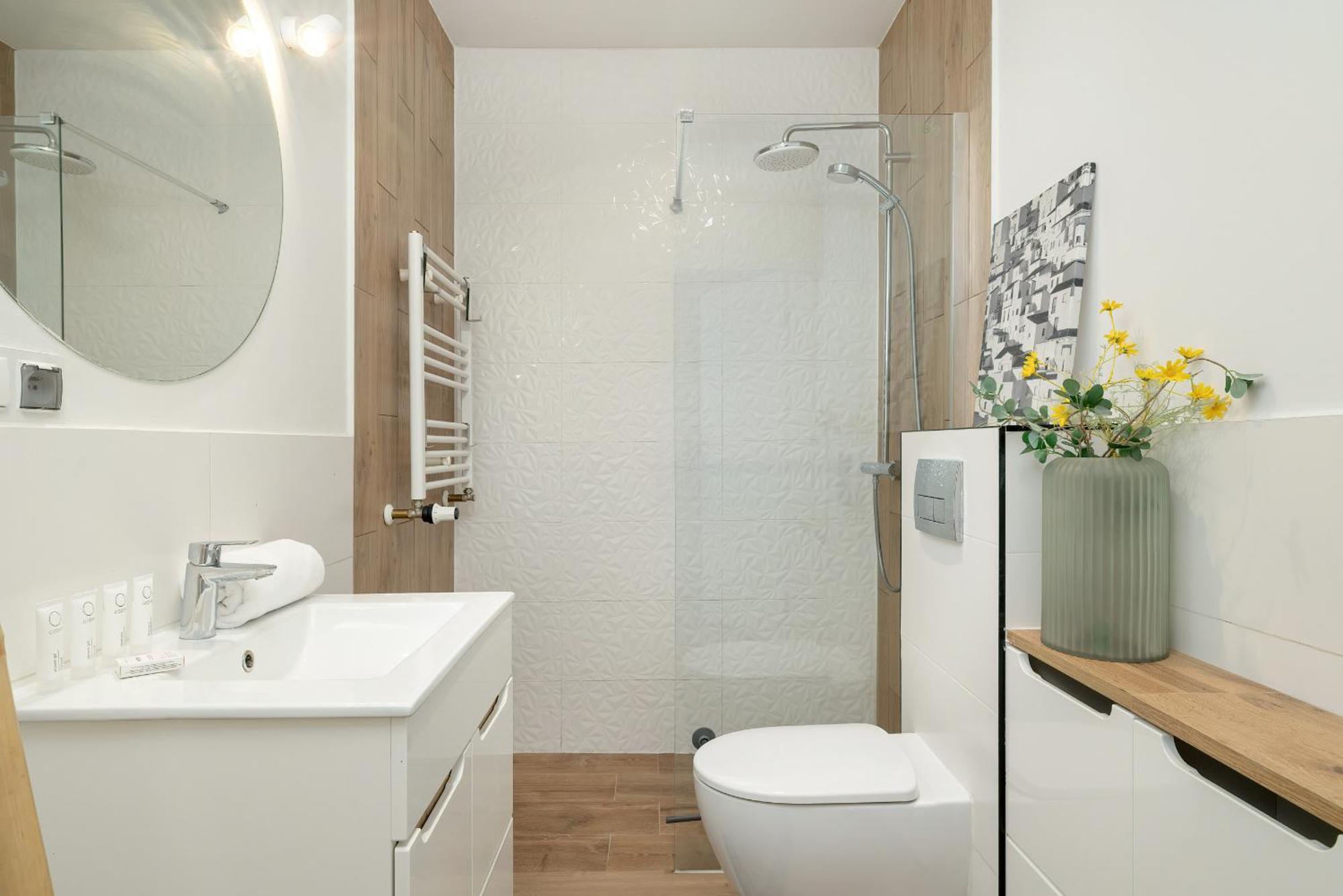 Tysiaclecia Studio Apartament Z Balkonem I Darmowym Parkingiem By Noclegi Renters Katowice Esterno foto
