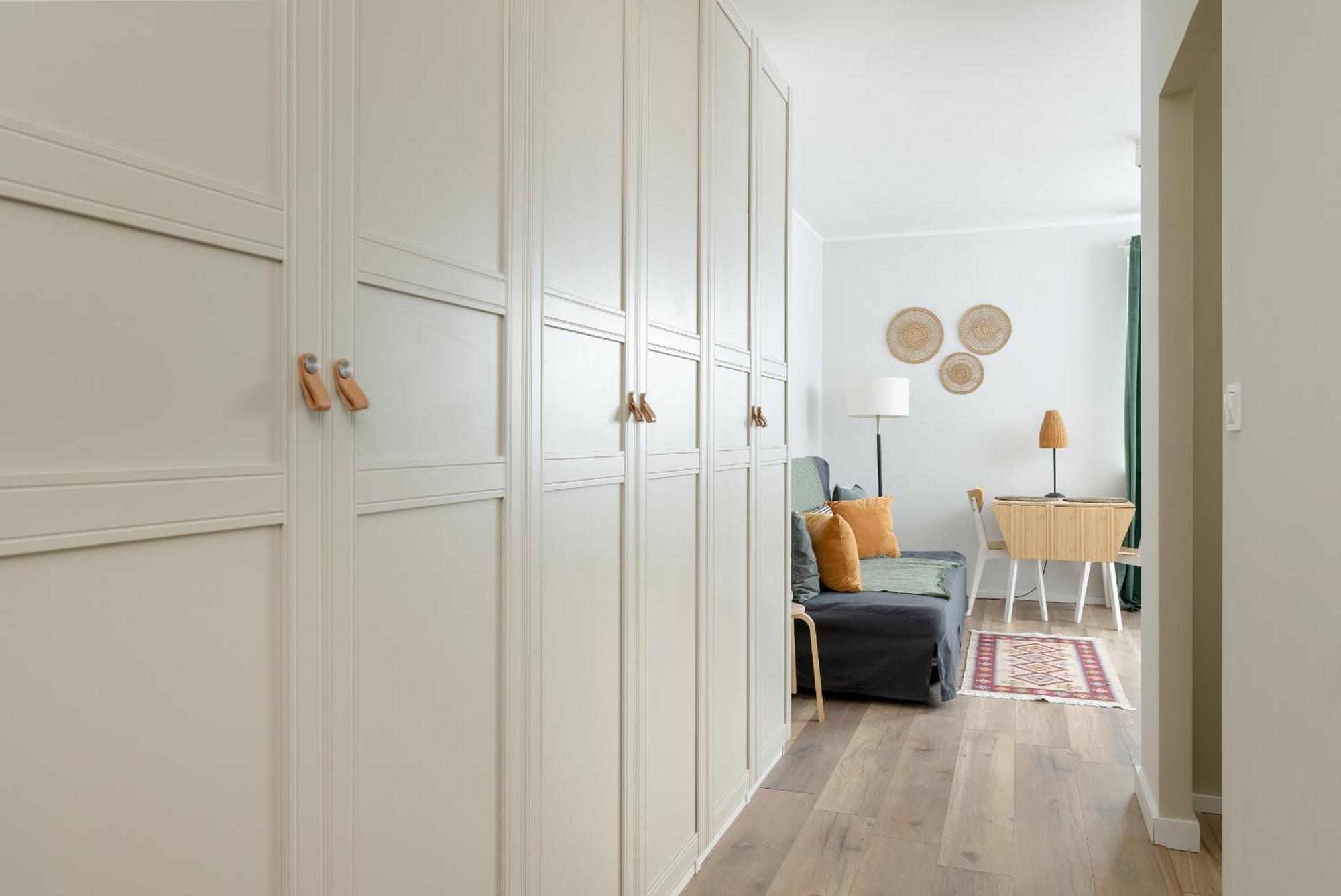 Tysiaclecia Studio Apartament Z Balkonem I Darmowym Parkingiem By Noclegi Renters Katowice Esterno foto